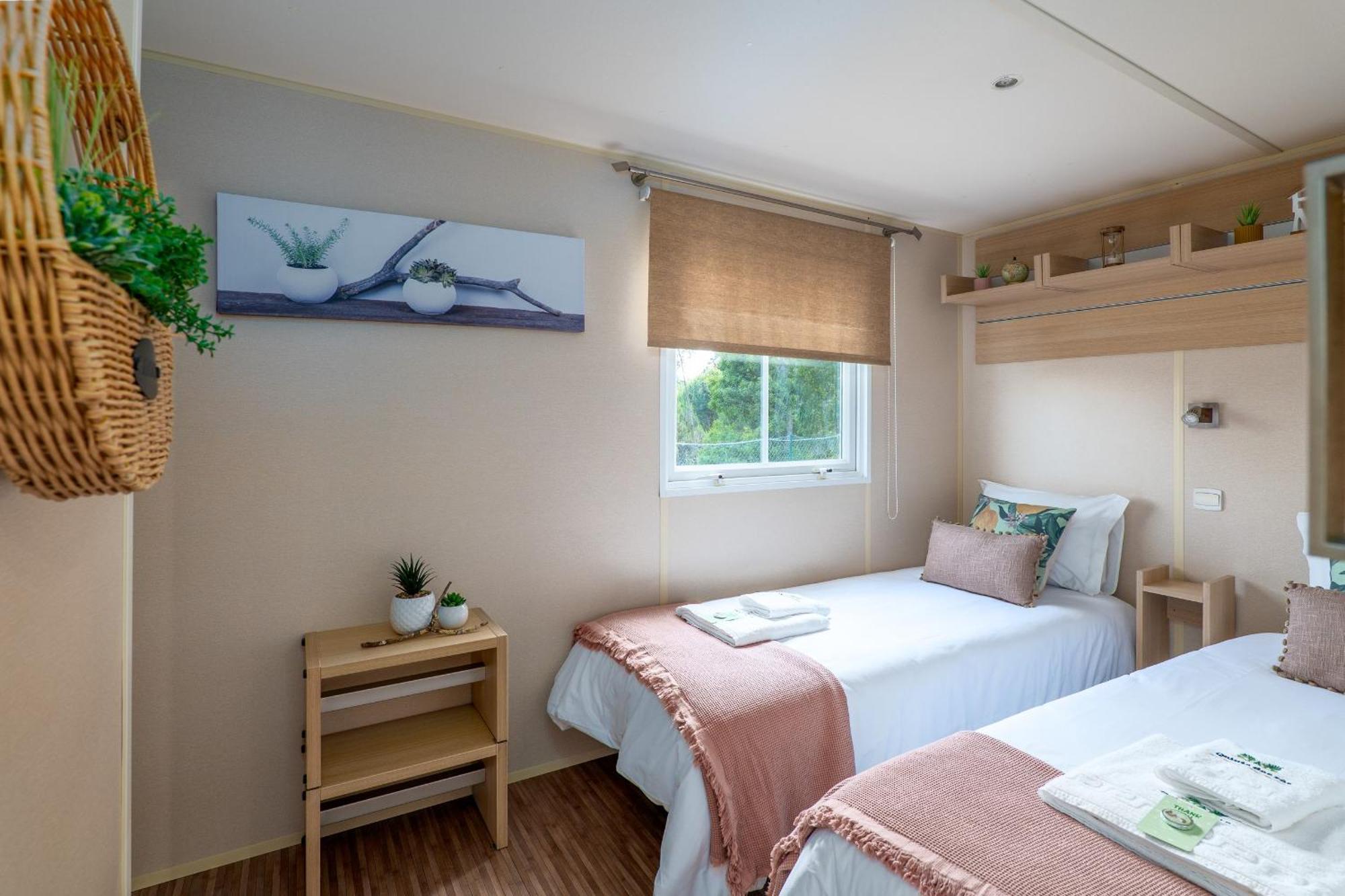 Glamping Frog Farm Villa Foz do Sousa Buitenkant foto